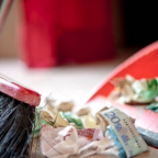 Gastar presupuesto en tonterías