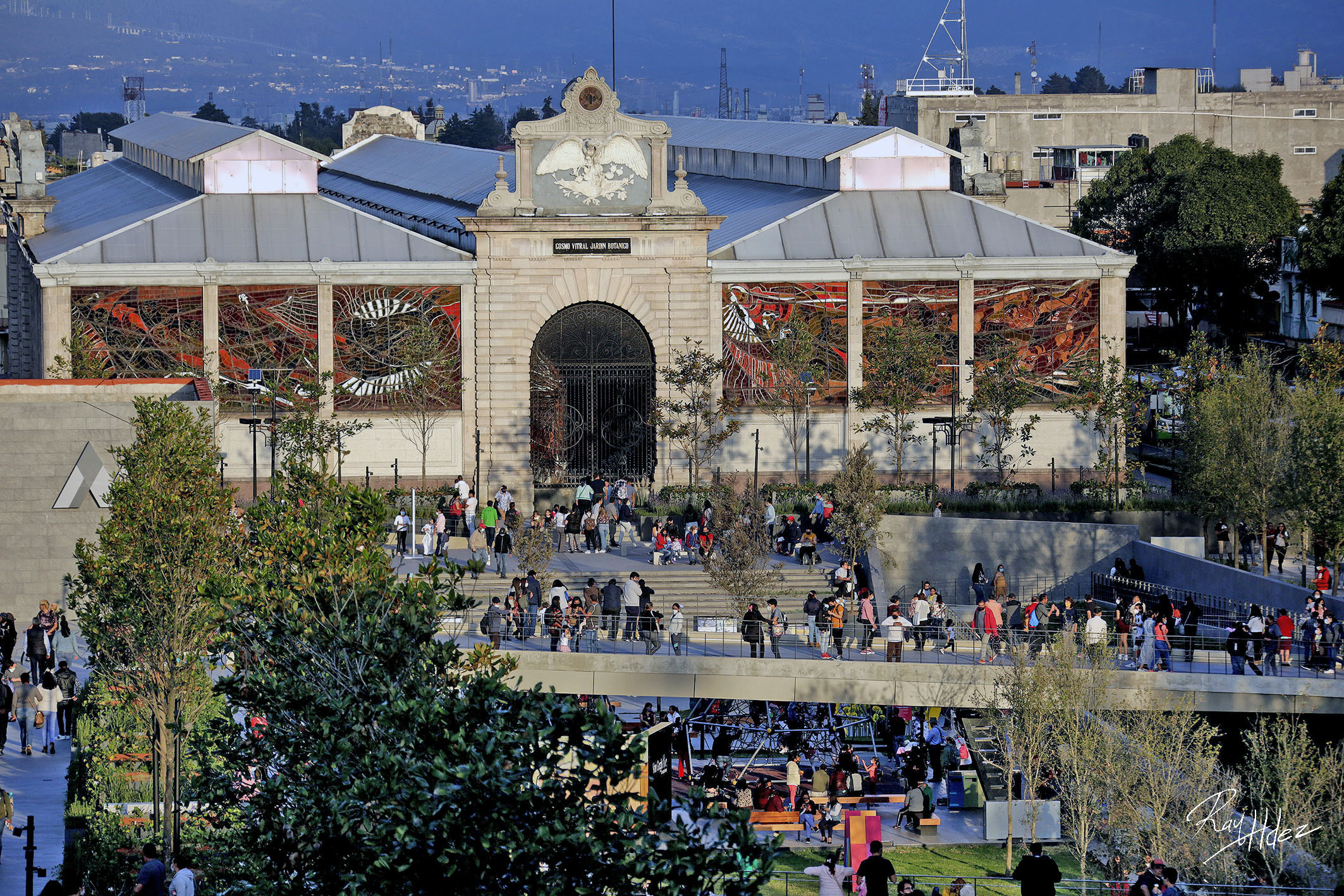 Una tarde frente al nuevo Cosmovitral
