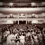 Que no se pierda la bonita costumbre de reclamarle al “cácaro”