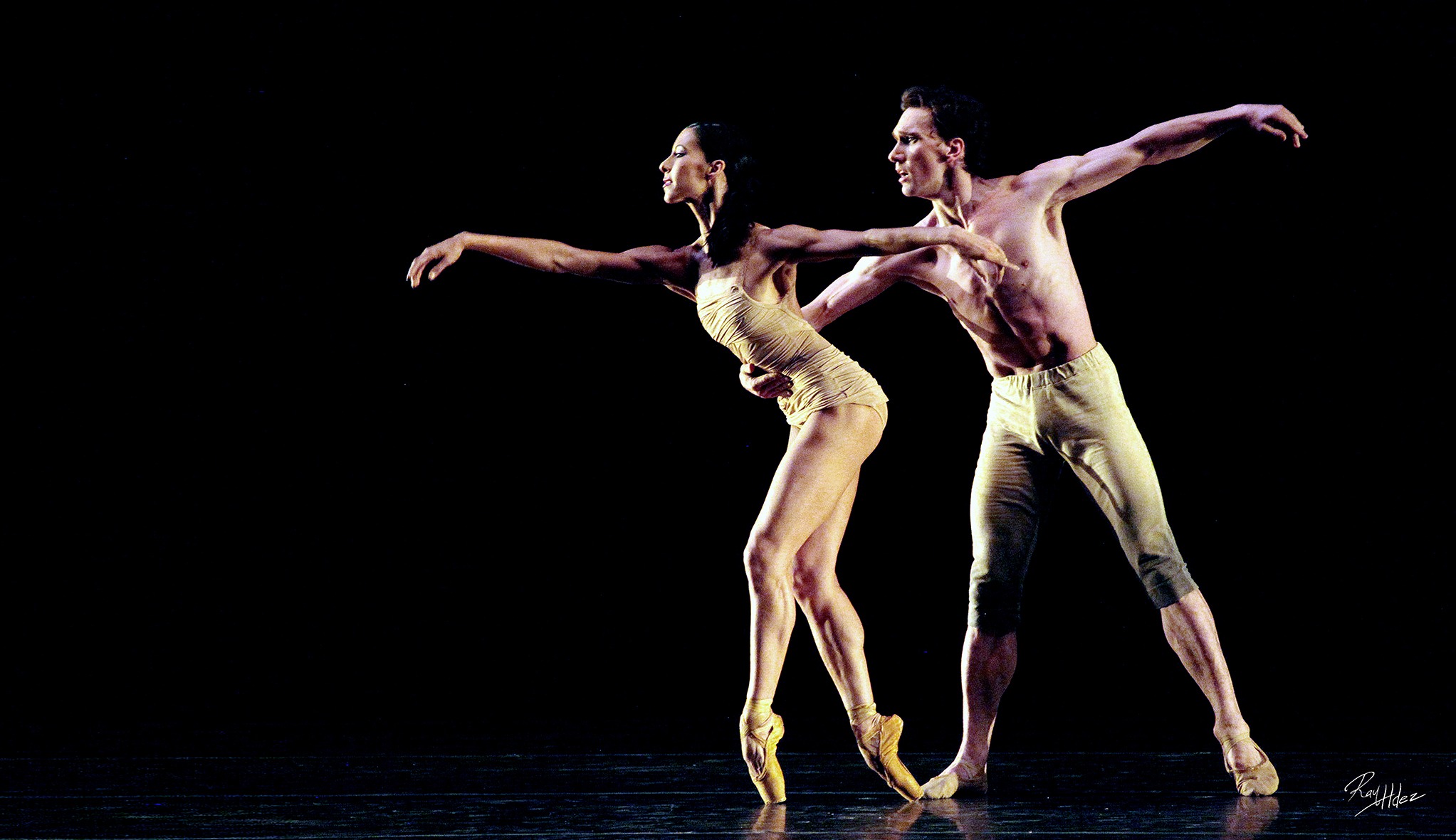 La danza de Elisa Carrillo